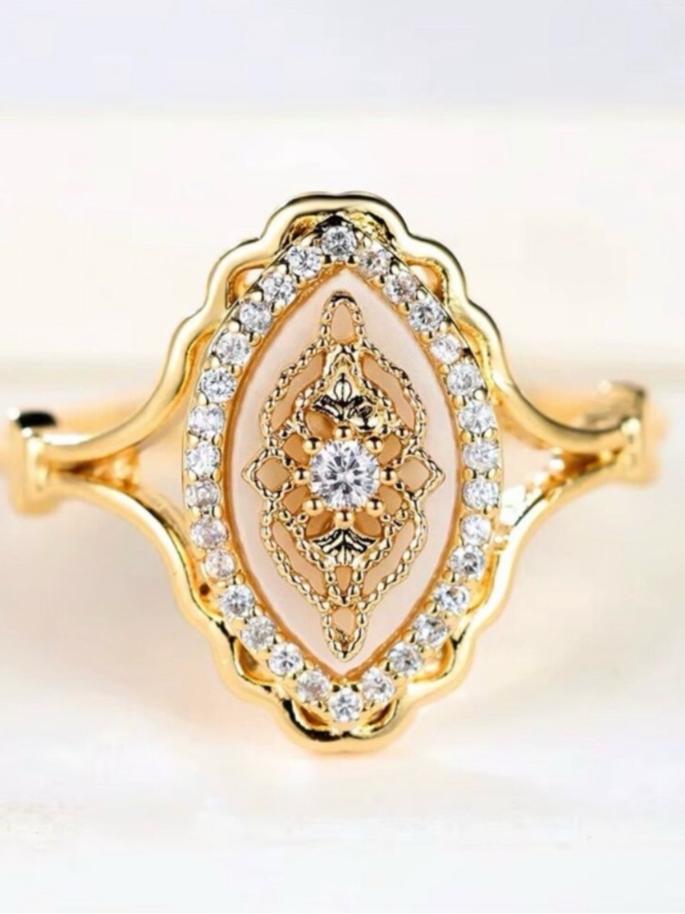14k Yellow Gold Diamond Ring
Band
